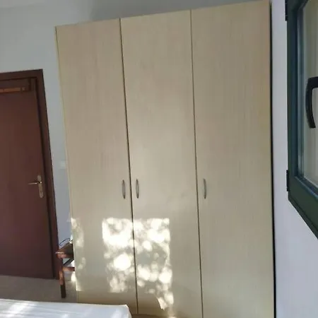 Holiday home Detached House In With Garden