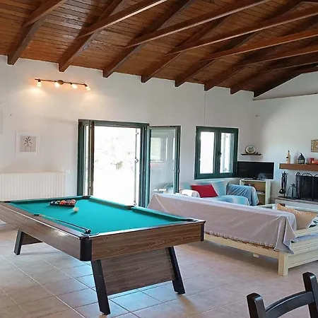 Ferienhaus Detached House In With Garden