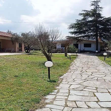 Ferienhaus Detached House In With Garden *