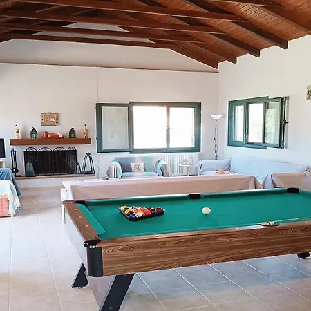 Detached House In With Garden