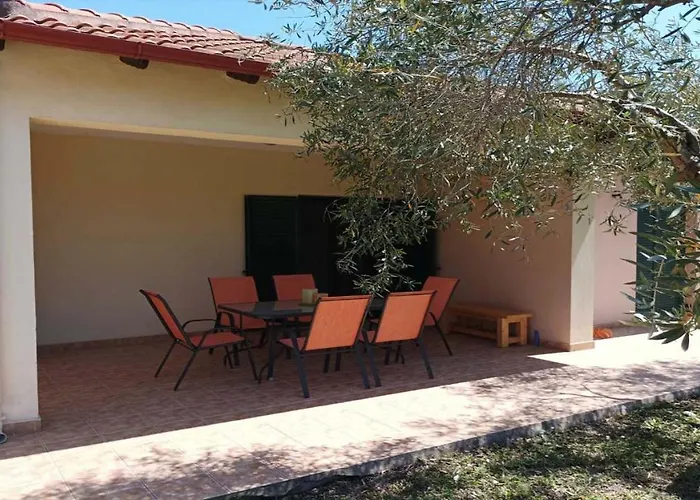 Detached House In With Garden * Pefkochori