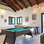 Detached House In With Garden Pefkochori