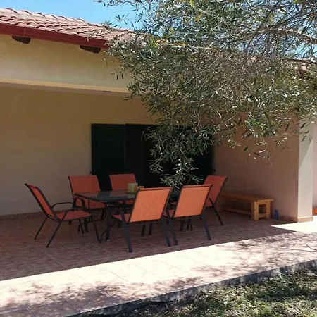 Detached House In With Garden * Πευκοχώρι